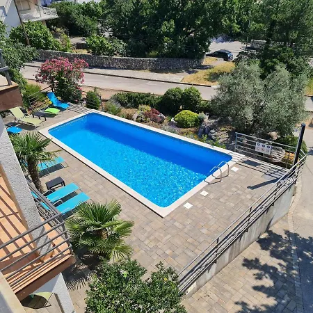 Apartments Lounger Crikvenica Exterior foto